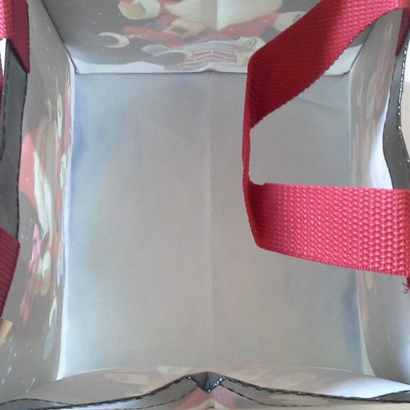 Lock and Lock Santa Climbing Down Chimney Tote - Picture 5 of 11